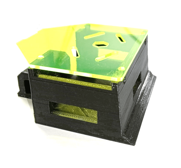 Chasis mini sumo impreso en 3D con tapa