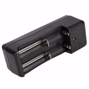 CARGADOR DE PARED PARA 2 BATERIAS LI-ION 18650
